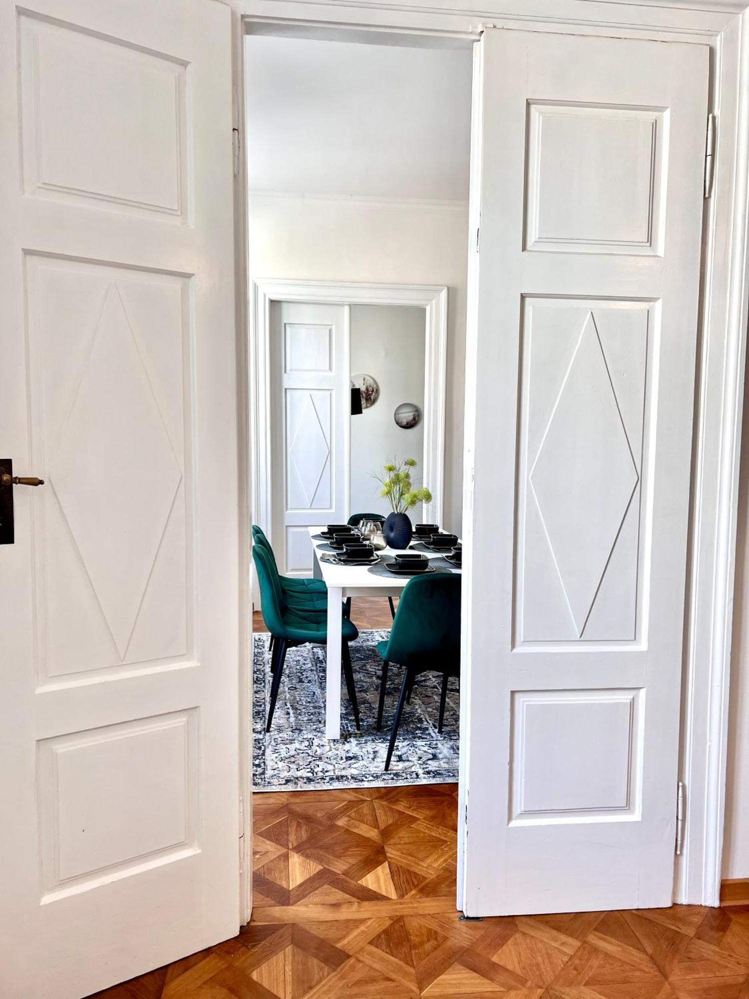 Suite Mitteleuropa Private Parking Trieste Ngoại thất bức ảnh