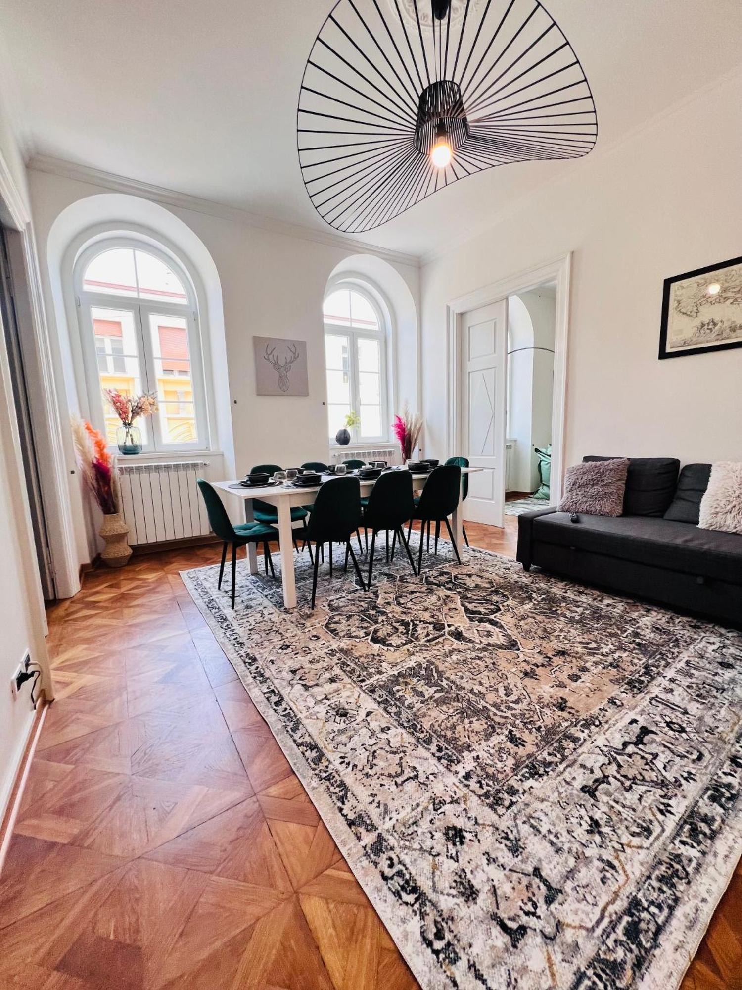 Suite Mitteleuropa Private Parking Trieste Ngoại thất bức ảnh