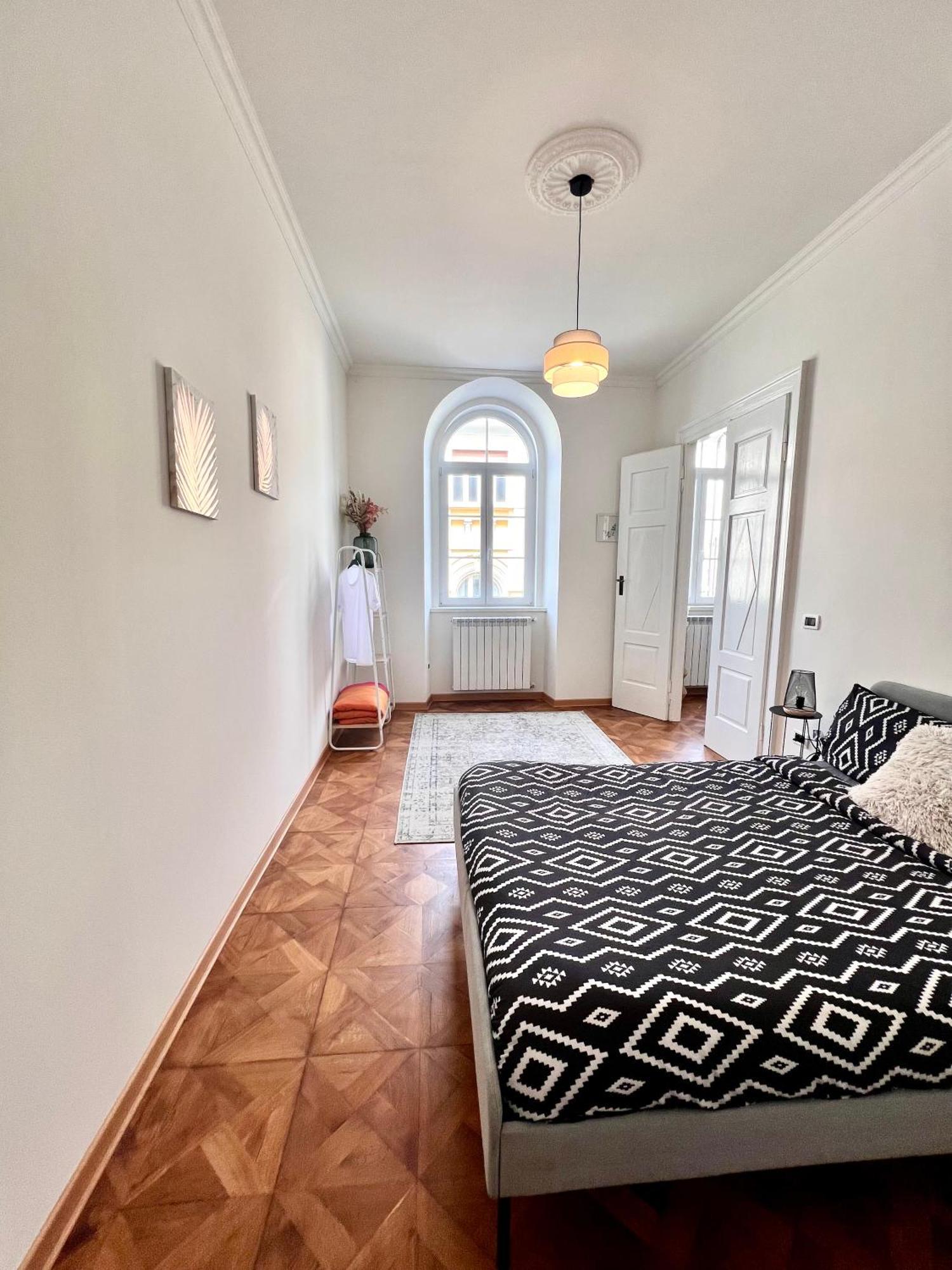 Suite Mitteleuropa Private Parking Trieste Ngoại thất bức ảnh