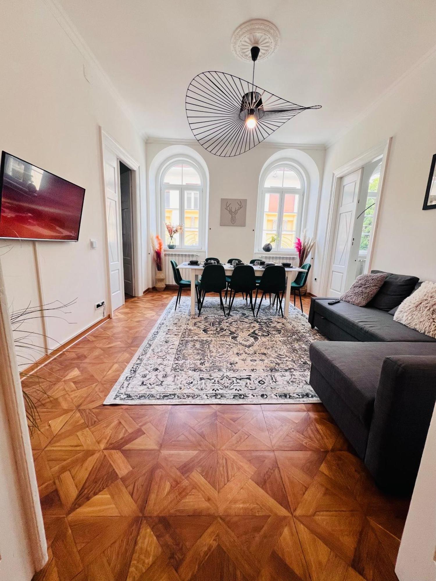 Suite Mitteleuropa Private Parking Trieste Ngoại thất bức ảnh